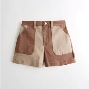 Hollister Ultra High-Rise Twill Mom Shorts